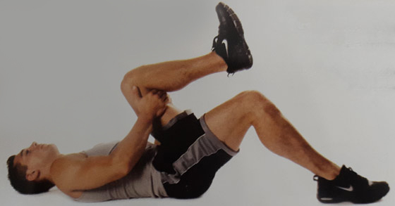 کشش عضلات همسترینگ 